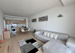 Stylish two-room apartment with a gorgeous sea view. Photo 3