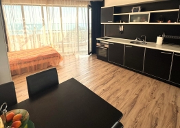 Krásný apartmán s panoramatickým výhledem na moře ve Sveti Vlas. Foto 3