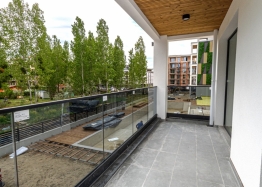 Spacious new apartment with a view of the pool and park. Photo 8