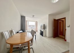 Krásný dvoupokojový apartmán s výhledem na bazén ve velkém známém komplexu. Foto 13