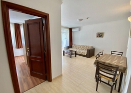 Apartment mit Poolblick in erster Reihe. Foto 15