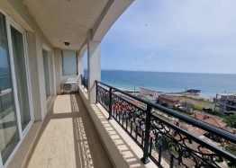 Ausgezeichnetes großes Studio mit Meerblick. Foto 3