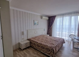 Ausgezeichnetes großes Studio mit Meerblick. Foto 14