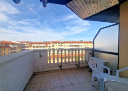 Spacious apartment with pool view in excellent complex. Photo 10