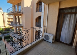 Large apartment with a great location. Photo 5