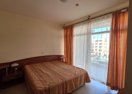 Large apartment with a great location. Photo 11