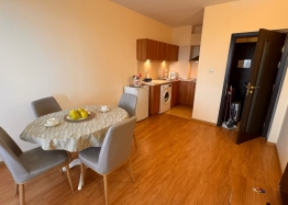 Velký dvoupokojový apartmán s výhledem na moře. Foto 3