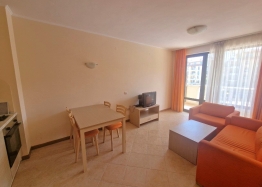 Apartment mit Poolblick in einer großen Anlage. Foto 2