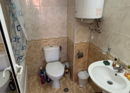 Apartament z widokiem na basen w dużym kompleksie. Zdjęcie 23