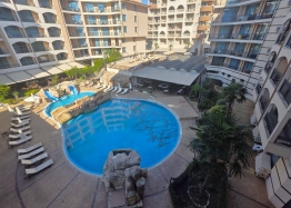 Apartment with pool view near the beach. Photo 6