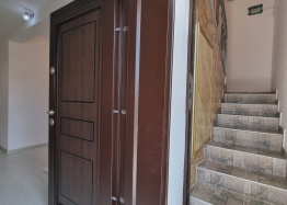 Solidní dům blízko moře. Foto 13