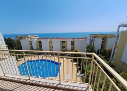 Apartmán s výhledem na moře ve velkém komplexu. Foto 8