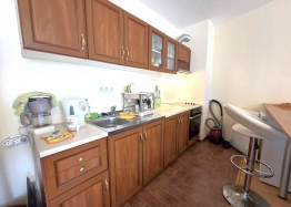 Apartment with a pool view on the first line. Photo 8