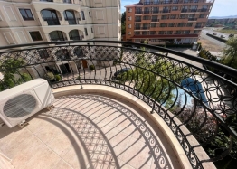 Vynikající byt v luxusním komplexu. Foto 5