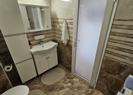 Dvoupokojový apartmán v luxusním komplexu na pobřeží. Foto 17