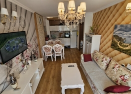 Dvoupokojový apartmán v luxusním komplexu na pobřeží. Foto 13
