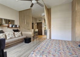 Spacious studio in a luxury complex on the first line. Photo 17