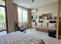 Spacious studio in a luxury complex on the first line. Photo 18