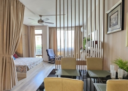 Spacious studio in a luxury complex on the first line. Photo 2