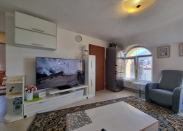 Two-room apartment in a complex without maintenance fee. Photo 1