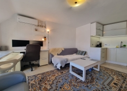 Two-room apartment in a complex without maintenance fee. Photo 2