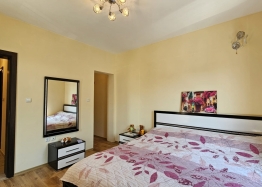 Three-room apartment 400 meters from the beach in Ravda. Photo 5