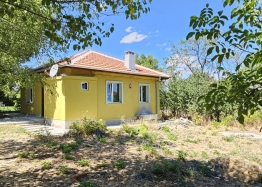 Одноэтажный дом в с. Дюлево, Бургасской области. Фото 1