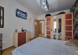 Zweizimmerwohnung mit Poolblick. Foto 5