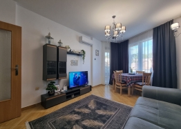 Zweizimmerwohnung mit Poolblick. Foto 6