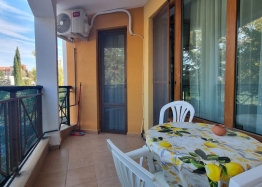 Zweizimmerwohnung mit Poolblick. Foto 14