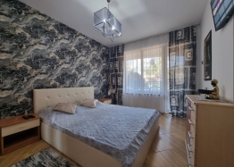 Zweizimmerwohnung mit Poolblick. Foto 3