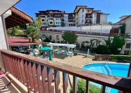 Apartment mit Poolblick in erster Reihe. Foto 7