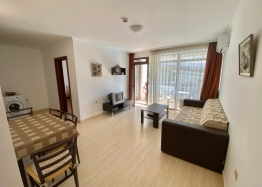 Apartment mit Poolblick in erster Reihe. Foto 3