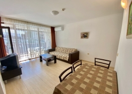 Apartment mit Poolblick in erster Reihe. Foto 10