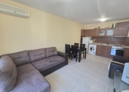 Apartment with pool view near the beach. Photo 1