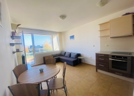 Nice apartment in a quiet place on the first line. Photo 3