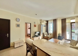 Pěkný apartmán v centru Sveti Vlas. Foto 8