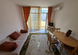 Apartament z widokiem na basen w dużym kompleksie. Zdjęcie 11 Apartament z widokiem na basen w dużym kompleksie. Zdjęcie 11