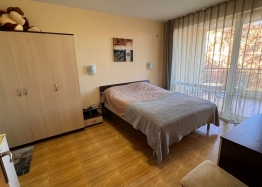 Apartament z widokiem na basen w dużym kompleksie. Zdjęcie 20