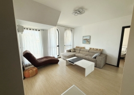 Duży dwupokojowy apartament 400 metrów od morza. Zdjęcie 2 Duży dwupokojowy apartament 400 metrów od morza. Zdjęcie 2