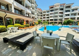Studio with pool view in the central part of Sunny Beach. Photo 1