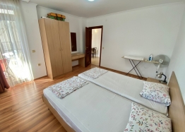 Apartment mit Poolblick in erster Reihe. Foto 17