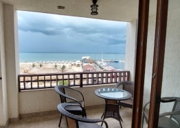 Квартира с панорамным видом на море на первой линии. Фото 4