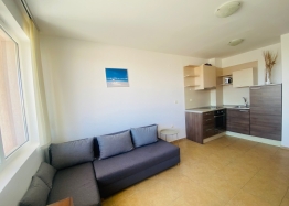 Nice apartment in a quiet place on the first line. Photo 2