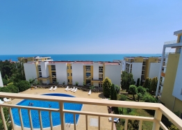Apartmán s výhledem na moře ve velkém komplexu. Foto 9