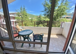 Apartment in a large complex on the first line. Photo 8