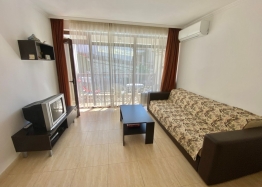 Apartment mit Poolblick in erster Reihe. Foto 14