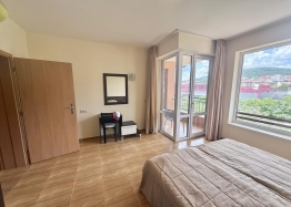 Spacious apartment with sea view in a large complex. Photo 3