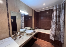 Stylowy dwupokojowy apartament w doskonałym kompleksie 300 metrów od morza. Zdjęcie 24