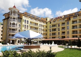 Large apartment in an excellent complex. Photo 1